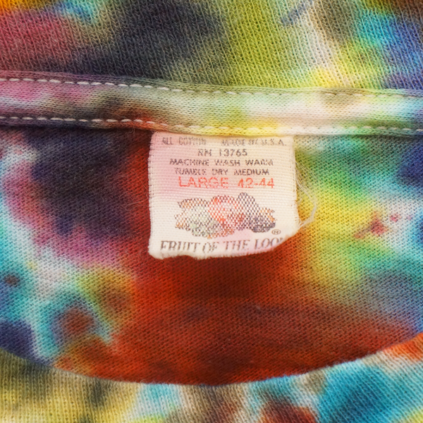 1 OF 1 VINTAGE "SYMMETRICAL SPLIT" TIE DYE TEE #2 1980 FRUIT OF THE LOOM